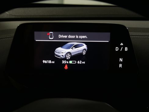 Used 2024 Volkswagen ID.4 Pro image 21