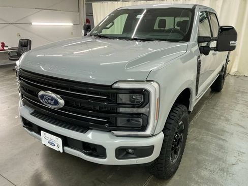 New 2026 Ford F250 Platinum w/ Tremor Off-Road Package AWD/4WD image 9