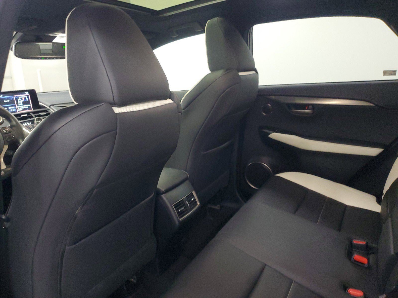 Used 2021 Lexus NX 300 F Sport w/ F Sport Premium Package FWD image 15