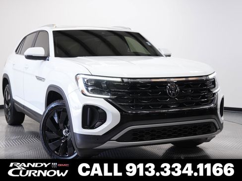 Used 2024 Volkswagen Atlas Cross Sport SE AWD/4WD image 1