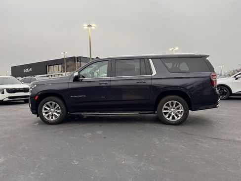 Used 2022 Chevrolet Suburban Premier image 6