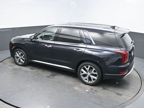 Used 2022 Hyundai Palisade Limited w/ Winter Package image 28