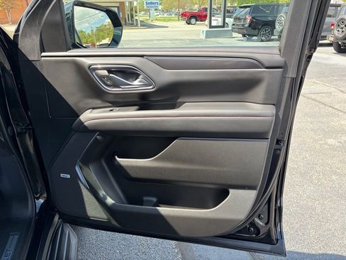 Used 2023 Chevrolet Tahoe RST w/ Luxury Package image 12