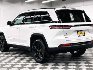 Used 2023 Jeep Grand Cherokee Altitude AWD/4WD video 2