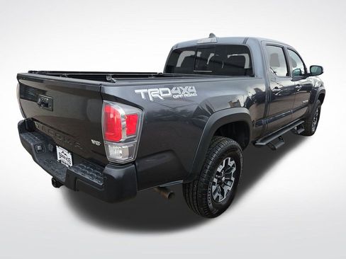 Used 2022 Toyota Tacoma TRD Off-Road w/ Technology Package AWD/4WD image 5