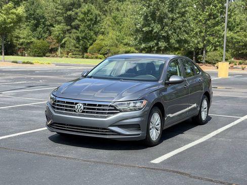 Used 2019 Volkswagen Jetta S w/ Driver Assistance Package FWD image 3