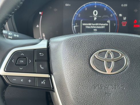 Certified 2025 Toyota Grand Highlander AWD image 22
