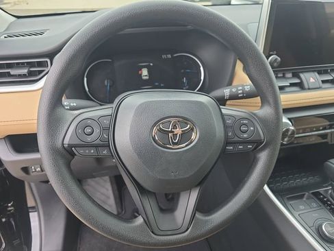 New 2025 Toyota RAV4 LE image 15