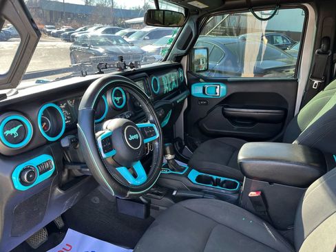 Used 2019 Jeep Wrangler Unlimited Sport S image 8