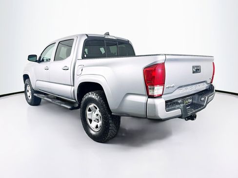 Used 2021 Toyota Tacoma SR image 5