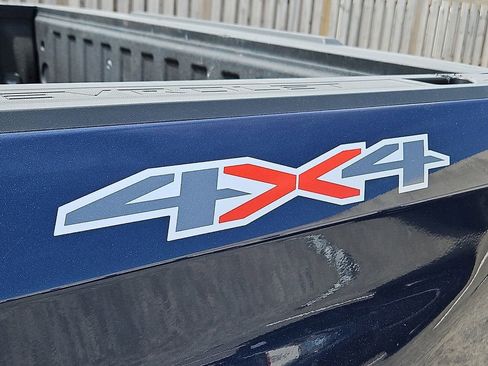 Certified 2022 Chevrolet Silverado 1500 LT AWD/4WD image 32