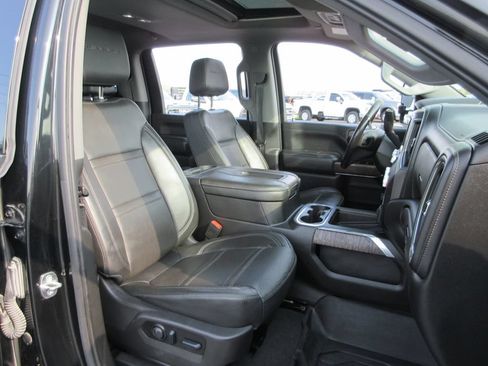 Used 2022 GMC Sierra 2500 Denali w/ Denali Ultimate Package AWD/4WD image 25