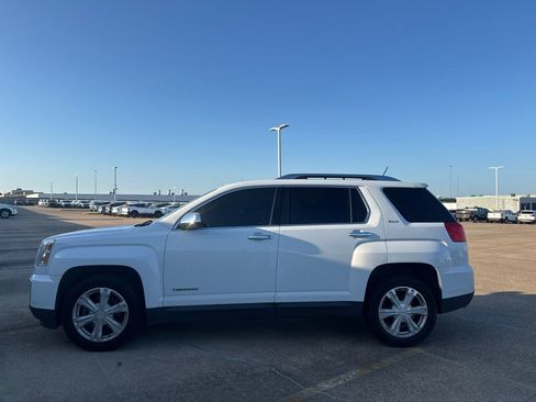Used 2017 GMC Terrain SLT w/ Open Road Package FWD image 10