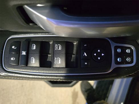 Used 2024 RAM 2500 Big Horn w/ Off Road Package image 27