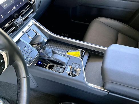 Used 2024 Lexus GX 550 Overtrail image 17