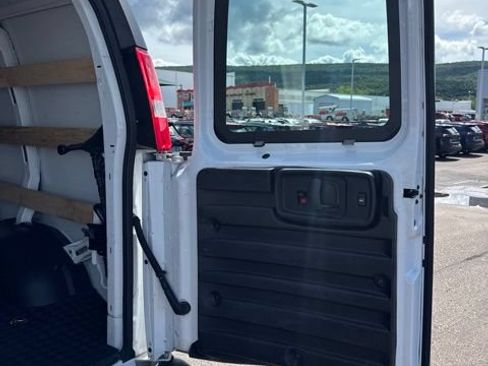 Used 2025 GMC Savana 2500 w/ Driver Convenience Package RWD image 22