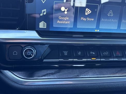 Used 2024 Chevrolet Silverado 2500 LTZ w/ LTZ Convenience Package image 43