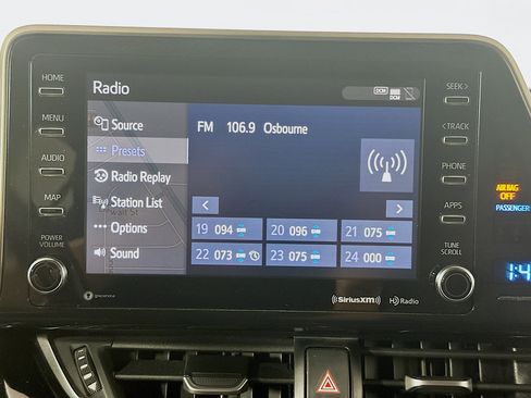 Used 2019 Toyota C-HR Limited image 21