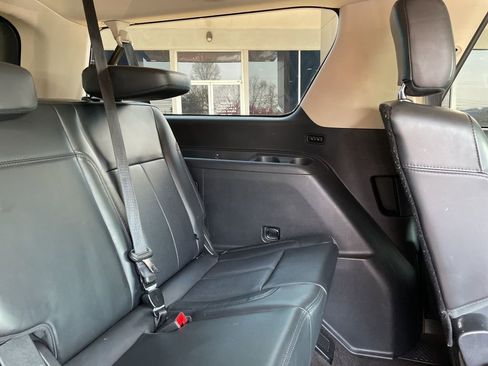 Used 2022 Ford Expedition Max XLT image 38