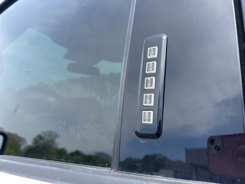 Used 2022 Ford F150 Lariat w/ Trailer Tow Package AWD/4WD image 32