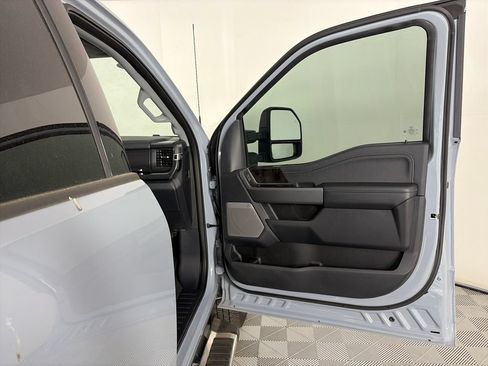 Used 2025 Ford F350 Lariat AWD/4WD image 31