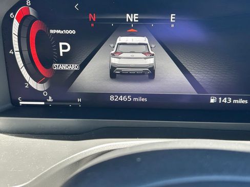Used 2021 Nissan Rogue Platinum FWD image 36