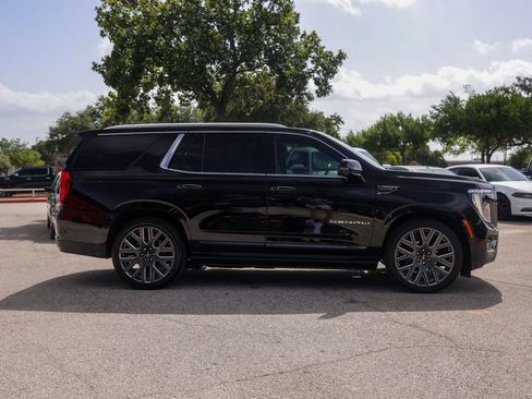 Used 2026 GMC Yukon Denali Ultimate AWD/4WD image 8