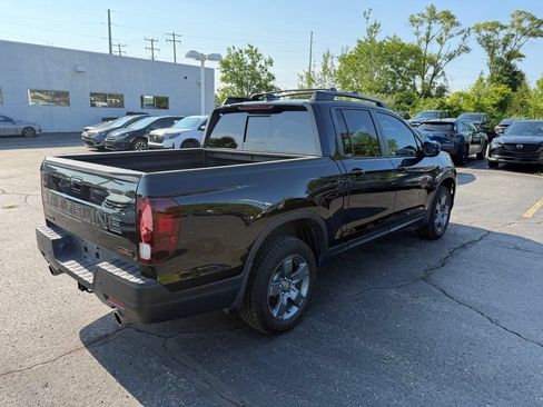 Certified 2025 Honda Ridgeline TrailSport image 3