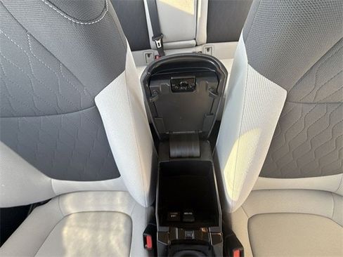 Used 2020 Toyota Corolla LE image 20