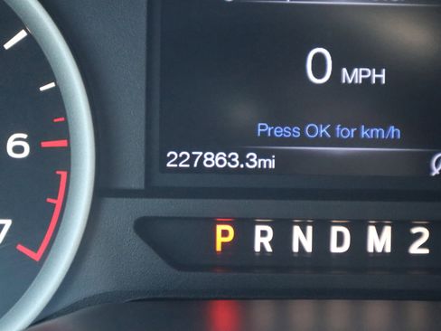 Used 2016 Ford F150 XLT w/ Equipment Group 302A Luxury AWD/4WD image 19