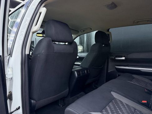 Used 2018 Toyota Tundra SR5 w/ TRD Off Road Package image 20