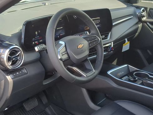 New 2026 Chevrolet Equinox LT w/ Convenience Package II AWD/4WD image 11
