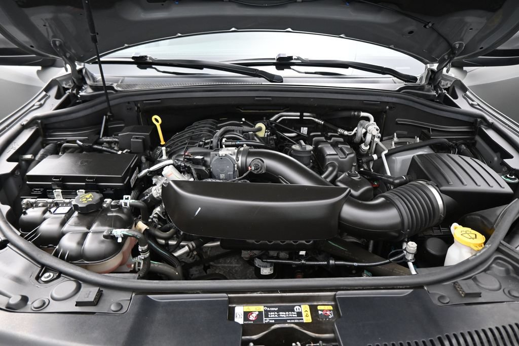 Used 2022 Dodge Durango SXT w/ Blacktop Package AWD/4WD image 27