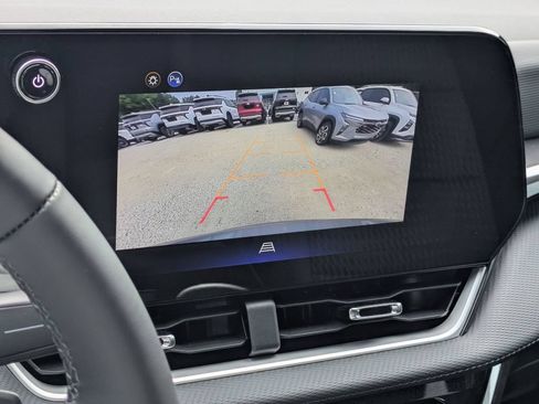 New 2026 Chevrolet Equinox LT FWD image 17