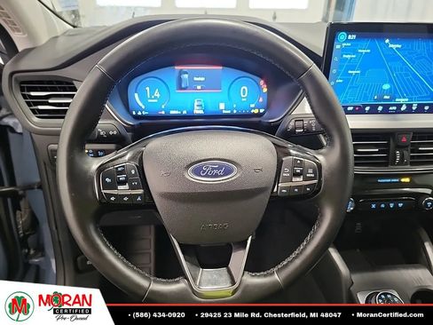 Used 2025 Ford Escape Platinum AWD/4WD image 10