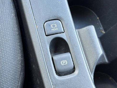 Used 2024 Toyota Corolla LE FWD image 31
