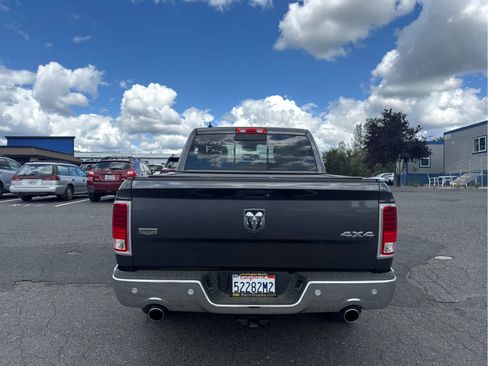 Used 2018 RAM 1500 Laramie w/ Convenience Group AWD/4WD image 6