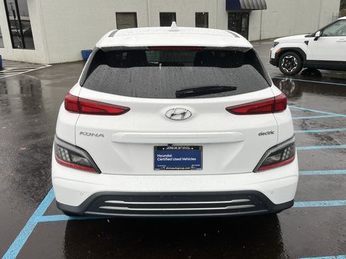 Certified 2022 Hyundai Kona Limited image 4