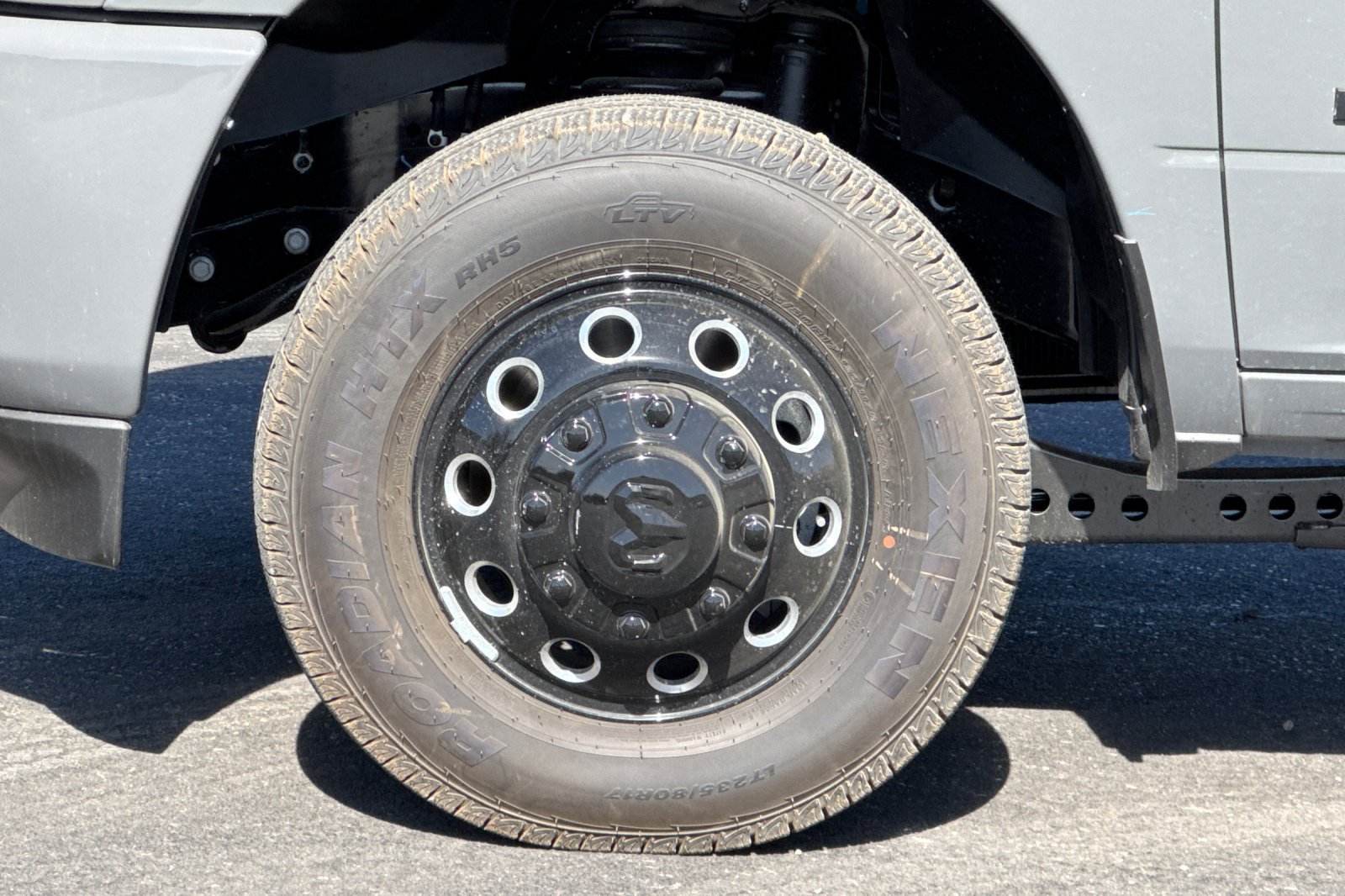 New 2027 RAM 3500 Big Horn AWD/4WD image 24