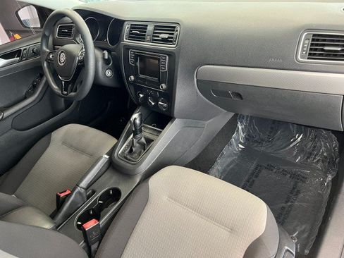 Used 2017 Volkswagen Jetta S FWD image 15