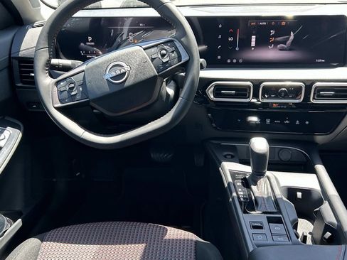 New 2026 Nissan Sentra SR w/ Floor Mat Package FWD image 21