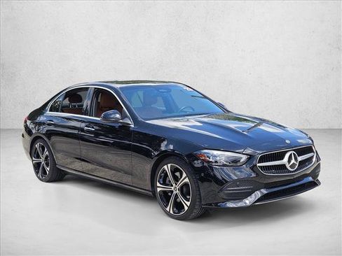 Used 2023 Mercedes-Benz C 300 Sedan image 3
