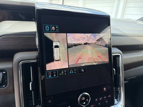 New 2026 GMC Yukon XL Denali Ultimate AWD/4WD image 24