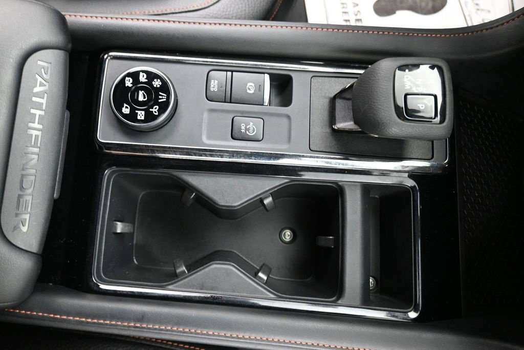 Certified 2025 Nissan Pathfinder Rock Creek AWD/4WD image 16