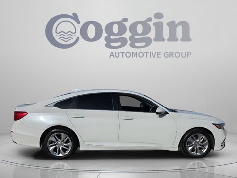 Used 2019 Honda Accord LX image 6