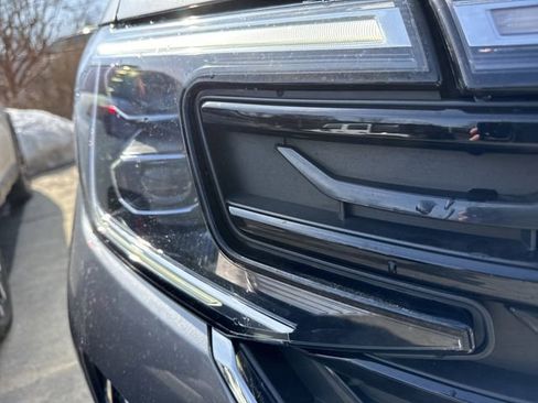 Used 2024 Volkswagen Atlas SEL Premium R-Line image 25