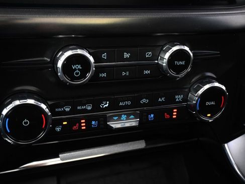 Used 2022 Ford F150 Platinum w/ Equipment Group 701A High image 30