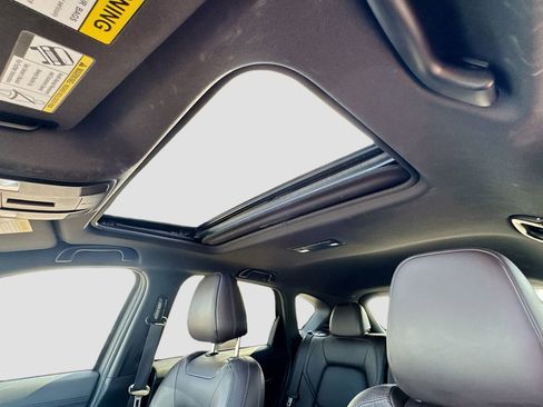 Used 2020 MAZDA CX-5 Signature image 16