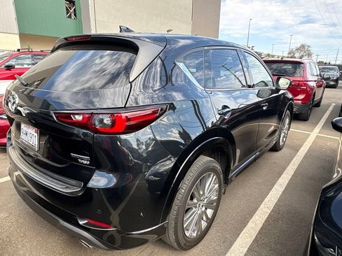 Used 2023 MAZDA CX-5 Signature AWD/4WD image 6