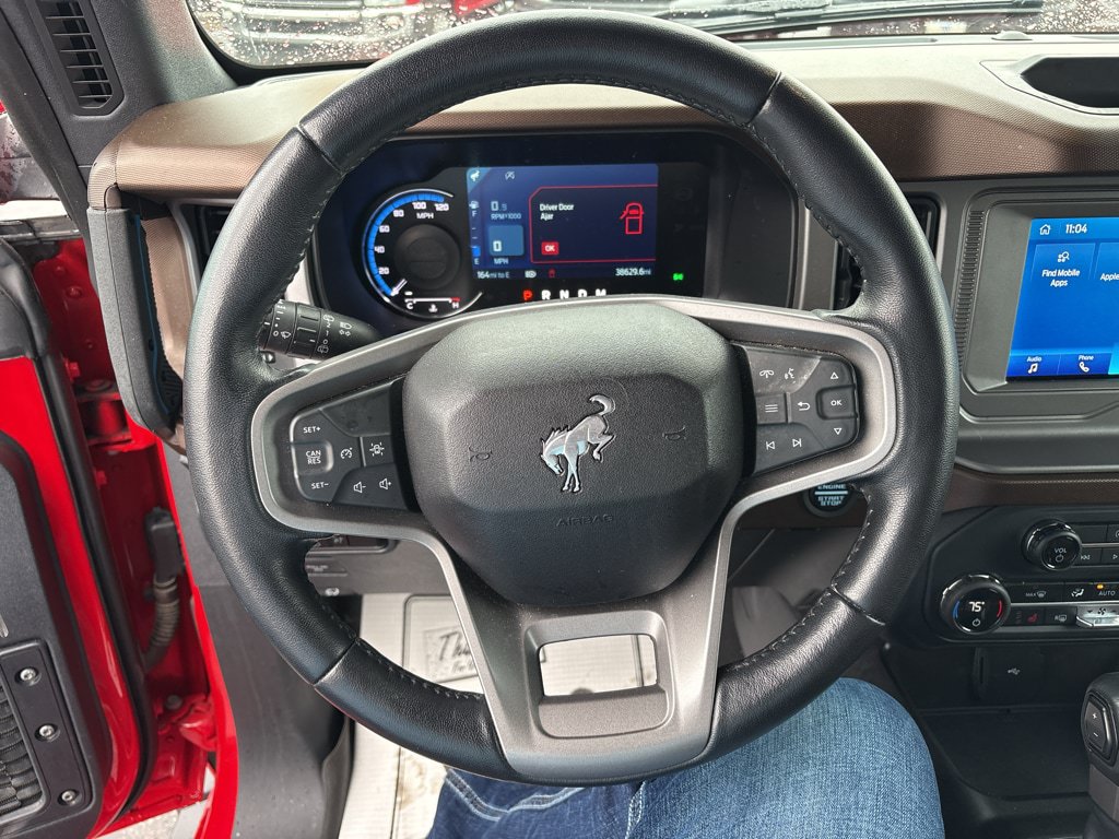 Used 2023 Ford Bronco Outer Banks AWD/4WD image 12